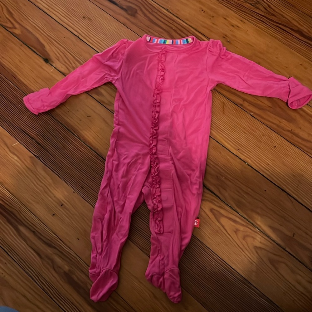 Magnetic me 0-3 sleeper